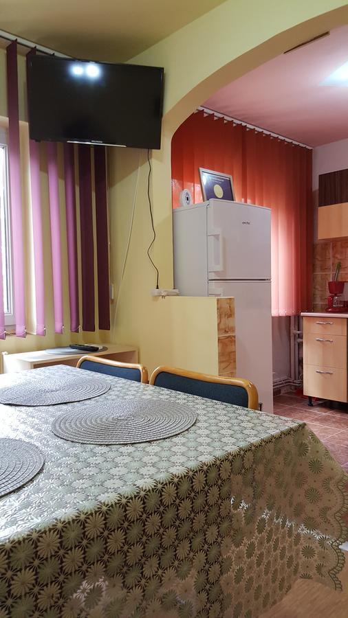 Apartament Maya Orszowa Zewnętrze zdjęcie