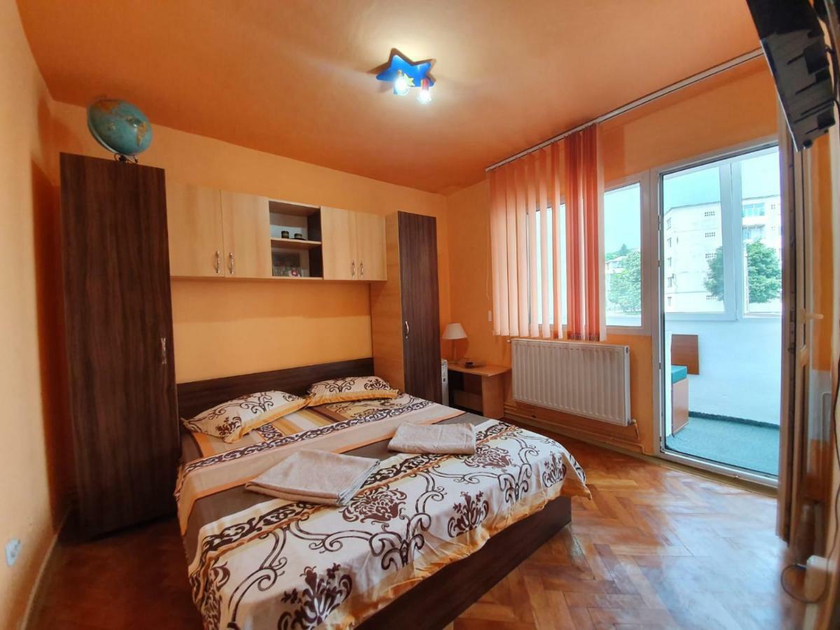 Apartament Maya Orszowa Zewnętrze zdjęcie