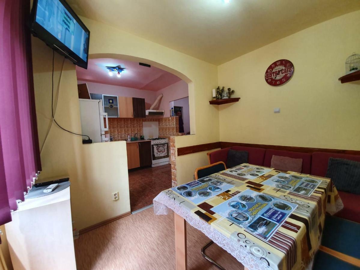 Apartament Maya Orszowa Zewnętrze zdjęcie